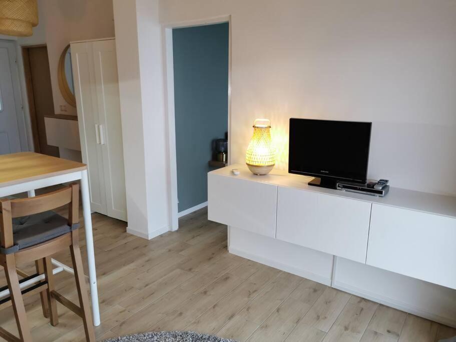 Ferienwohnung Mit 180° Meerblick Dobreć 外观 照片