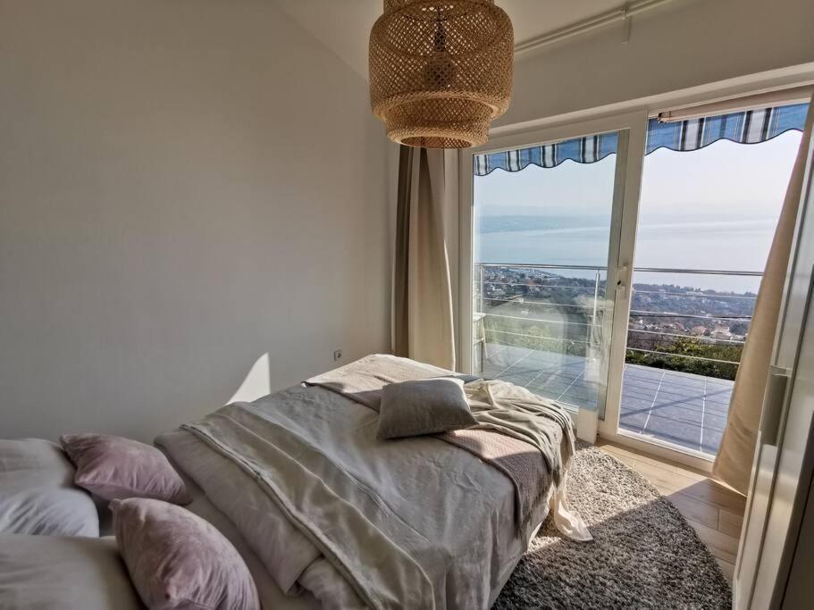 Ferienwohnung Mit 180° Meerblick Dobreć 外观 照片
