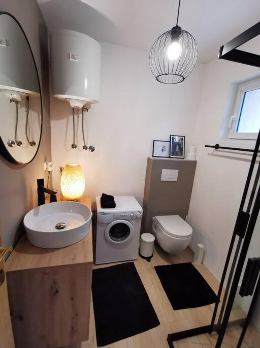 Ferienwohnung Mit 180° Meerblick Dobreć 外观 照片