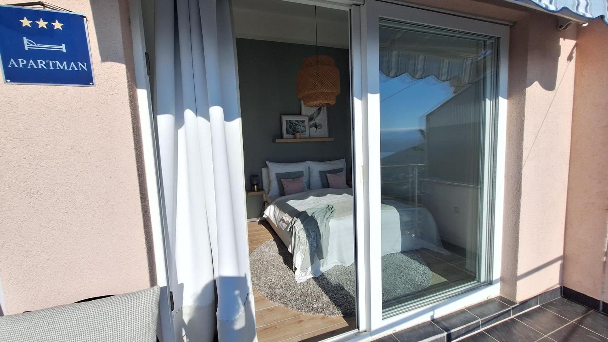 Ferienwohnung Mit 180° Meerblick Dobreć 外观 照片