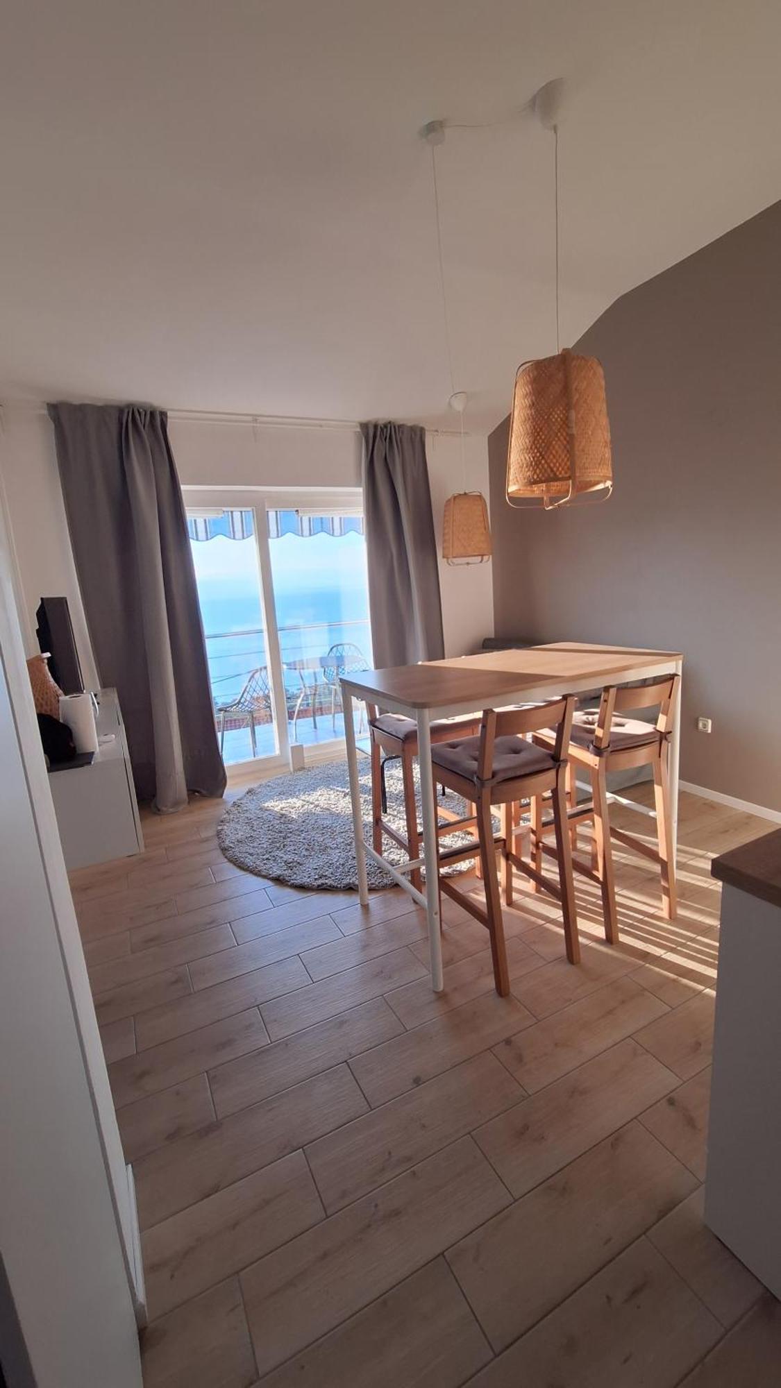 Ferienwohnung Mit 180° Meerblick Dobreć 外观 照片